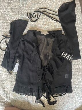 HYFVE Black Sheer Tie-Front Ruffled Crop Top with Tie Sleeves - Size Small